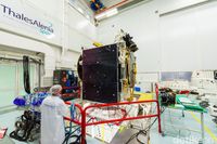 Mengunjungi 'Bidan' Kelahiran Satelit Telkom 3S