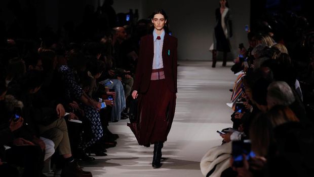 Koleksi Victoria Beckham di NYFW