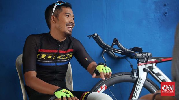 Tak ada trauma dalam diri Fadli ketika menghadapi lokasi tempat ia kecelakaan.