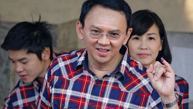 Gugatan Cerai 'Tak Seindah' Kemesraan Ahok-Vero di Pilgub DKI