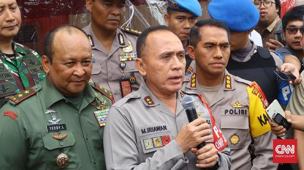 Polda Metro Jaya meminta majelis hakim menunda sidang tuntutan Ahok demi keamanan Pilkada.