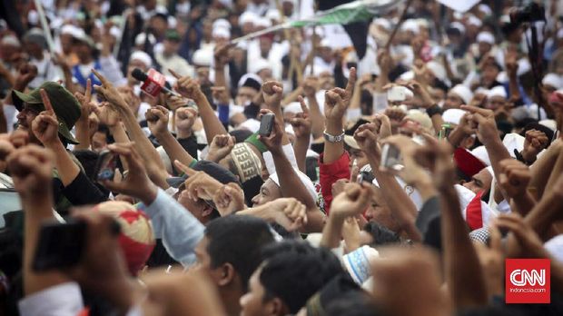 Menteri Agama Lukman Hakim sempat menyatakan kegiatan Rohani Islam di sekolah perlu mendapat pengawasan guna mencegah paham intoleransi dan radikalisasi.