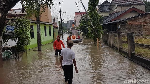 Banjir di Serang, rumah wakil wali kota terendam