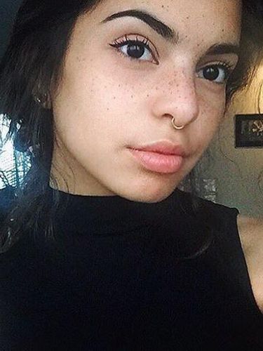 Wanita Tergila gila Ingin Punya Bintik di Wajah Hingga Wanita Tergila gila Ingin Punya Bintik di Wajah Hingga