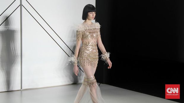 Ralph & Russo merupakan salah satu rumah mode yang selalu dipadati klien saat Haute Couture Week di Paris.