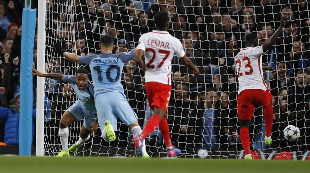 Manchester City mengalahkan Monaco dalam drama delapan gol.