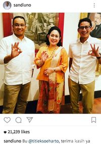 Foto Titiek bersama Anies-Sandi