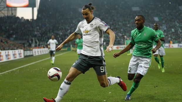 Zlatan Ibrahimovic masih menjadi motor serangan Manchester United lawan St Etienne.