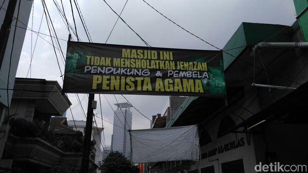 Anies-Sandi Unggul di TPS Masjid Penolak Salat Jenazah