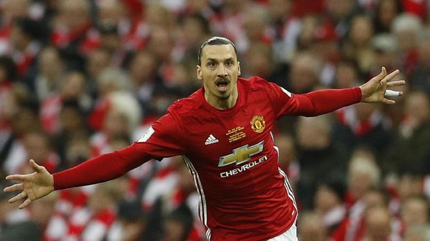 Zlatan Ibrahimovic bertekad meraih juara Liga Primer Inggris musim ini bersama Setan Merah. (