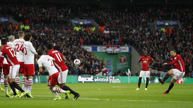 Kejutan Gabbiadini Kalah oleh Kedewaan Ibrahimovic