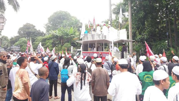  Suasana di luar sidang Ahok, Selasa (28/2/2017)