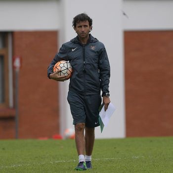 Gian Zola Ungkap Kedekatan Luis Milla dengan Pemain