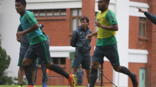 Timnas Indonesia U-22 gagal tampil bagus di semua lini saat melawan Malaysia.