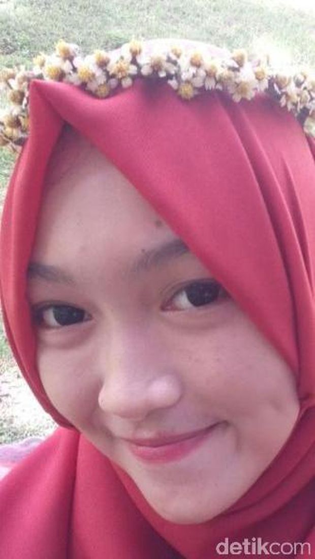7 Peserta Hijab Hunt 2017 Berwajah Manis dengan Lesung Pipit