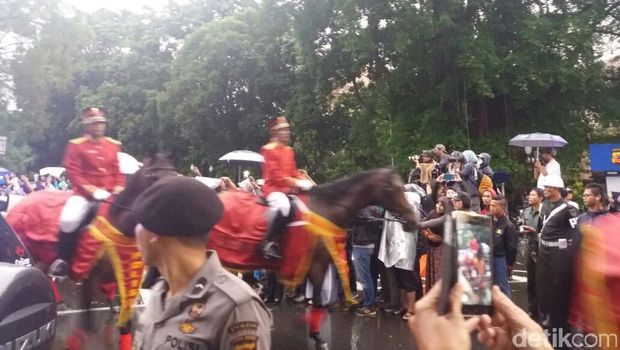 Dilepas Pasukan Berkuda, Raja Salman Tinggalkan Istana Bogor