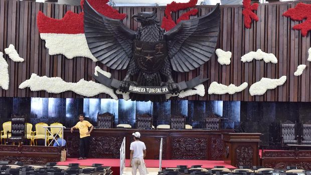 Mawar Putih di DPR untuk Raja Salman