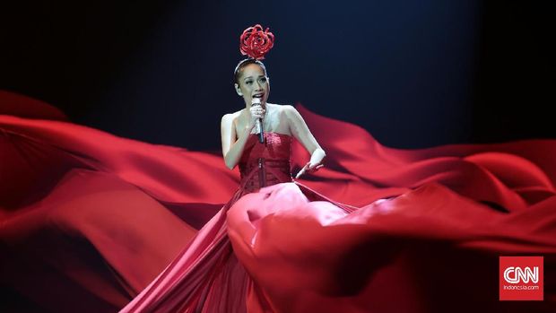 Konser Penuh Kepercayaan Diri Bunga Citra Lestari