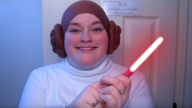 Tutorial Hijab Terinspirasi Gaya Putri Leia di Star Wars
