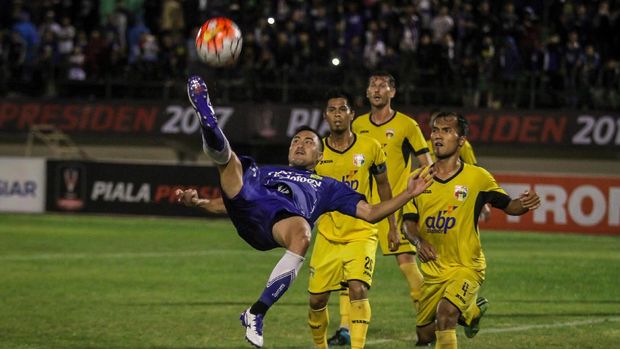 Persib Bandung dua kali mengalahkan Mitra Kukar di Liga 1 musim ini. (