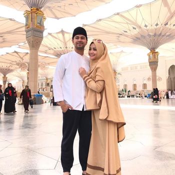 Foto: Cantik, Aurel Hingga Nagita Slavina Berhijab Saat 