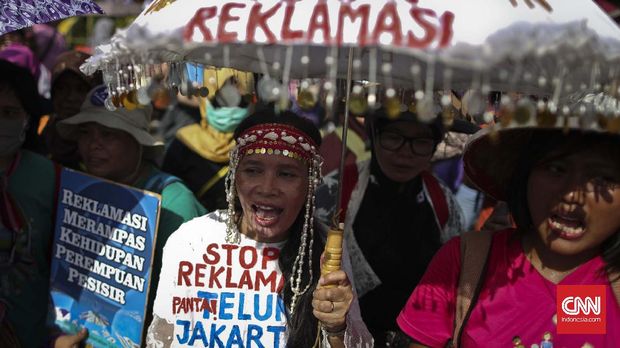 Peran Perempuan di Tengah Gelombang Lautan