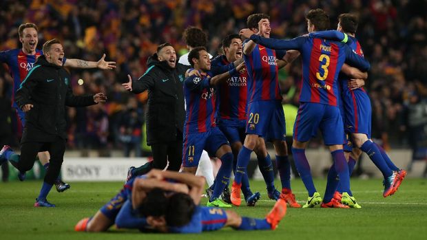 Barcelona mencetak 19 gol dalam empat pertandingan menggunakan 3-4-3.