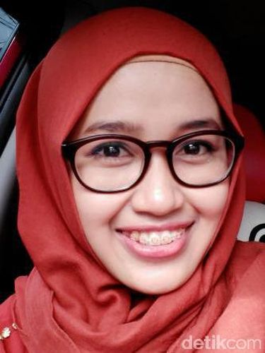  Foto  Berbagai Gaya  Peserta Sunsilk Hijab Hunt Pakai Kacamata 