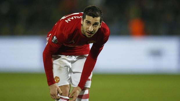 Henrikh Mkhitaryan akan menjadi salah satu alat transfer Alexis Sanchez ke Manchester United.