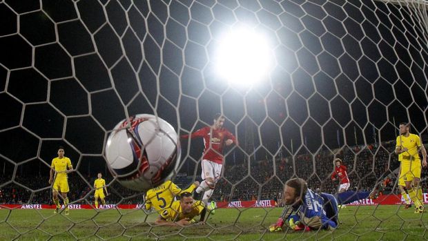 Henrikh Mkhitaryan mencetak satu-satunya gol ke gawang Rostov pada leg pertama perempat final Liga Europa.