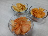 Mencicip Tiga Produk Keripik Singkong Rasa Balado Mencicip Tiga Produk Keripik Singkong Rasa Balado