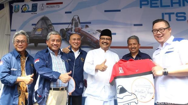 Lelang kaos tanda tangan Wagub Jatim Gus Ipul