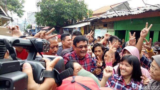 Djarot blusukan di Pasar Timbul Jakarta Barat / 