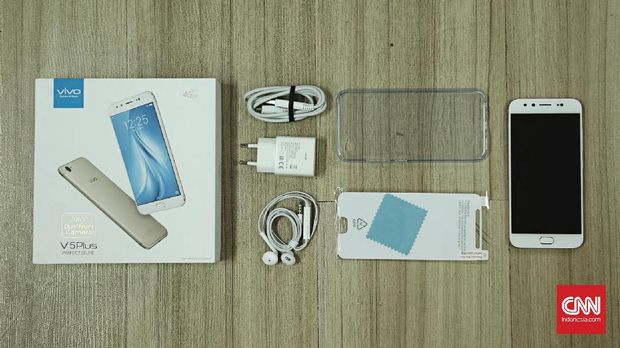 Vivo V5 Plus, Penguntit iPhone dengan Kamera Depan Berlebihan