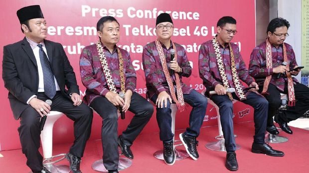 Hacker Minta Turun, Ini Alasan Tarif Internet Telkomsel Mahal