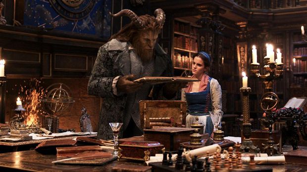 Beauty and the Beast menuai kontroversi akibat keberadaan sosok LeFou versi baru. 