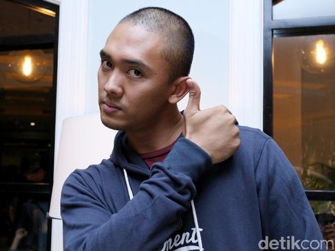 Uus Muak Jadi Artis, Ayu Ting Ting 'Ancam' Bongkar Rahasia Enji