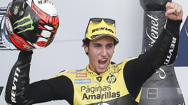 Alex Rins lahir tiga bulan sebelum Valentino Rossi melakoni debut Grand Prix.