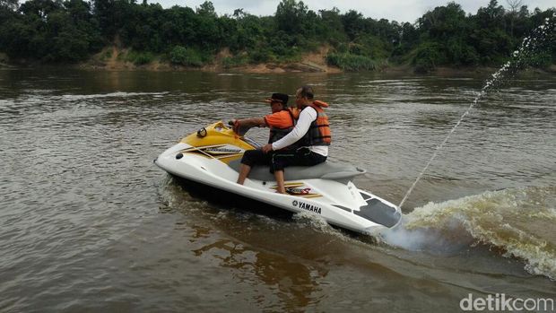 Ribut dengan Suami, Putri Terjun ke Sungai Musi