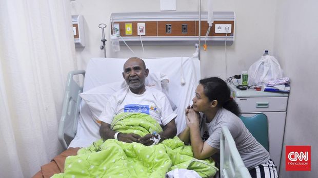 Eduardus Naubunome begitu bersemangat saat bercerita tentang olahraga Indonesia.