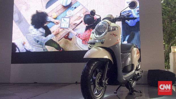 Skutik Retro Honda dari Desainer Indonesia Diluncurkan