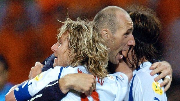 Jan Koller dan kawan-kawan kalah dari Yunani di semifinal Piala Eropa 2004.