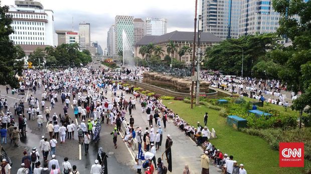 Polisi Alihkan Arus Kendaraan Antisipasi Aksi 287