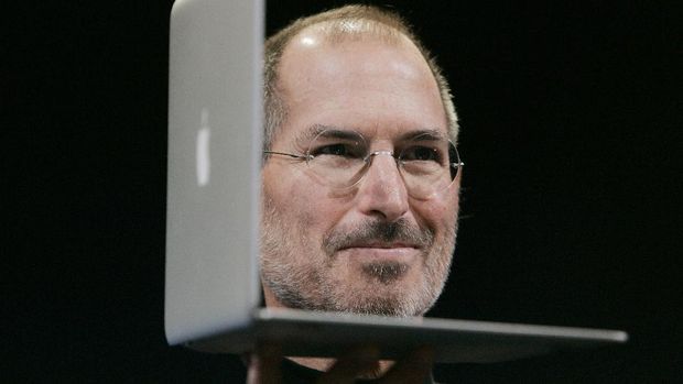 Steve Jobs meninggal tiga hari setelah Aaron Ramsey mencetak gol.