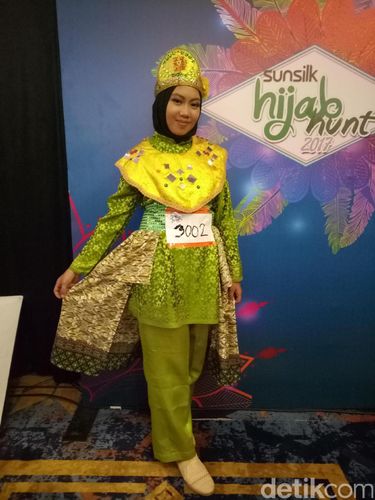 Foto Cantiknya Ayuk ayuk Palembang Kreasikan Baju Adat 