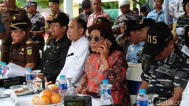 2 Kapal Pencuri Ikan Ditenggelamkan di Ambon, Ini Penampakannya