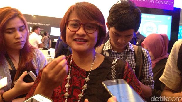 Rencana Pindah Ibu Kota di Mata Tri dan XL