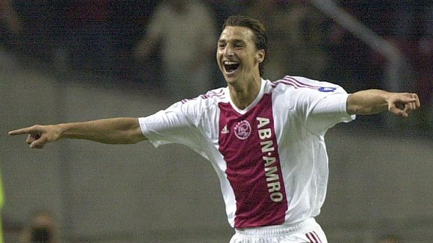 Saat baru datang dari Ajax ke Juventus, Ibrahimovic belum piawai melakukan tembakan ke gawang.