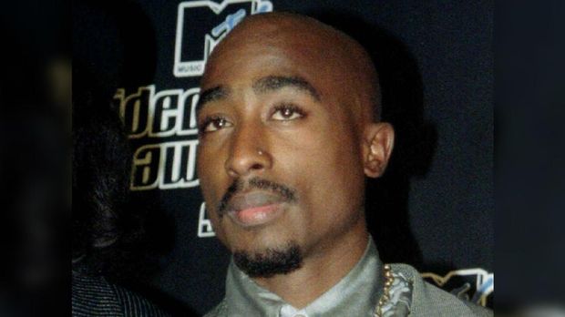 Jada Pinkett Smith pernah dekat dengan Tupac Shakur.
