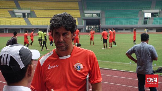 Stefano Cugurra berharap Persija bisa memenangkan tiga laga tersisa di Liga 1.